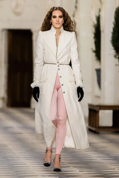 Look 45